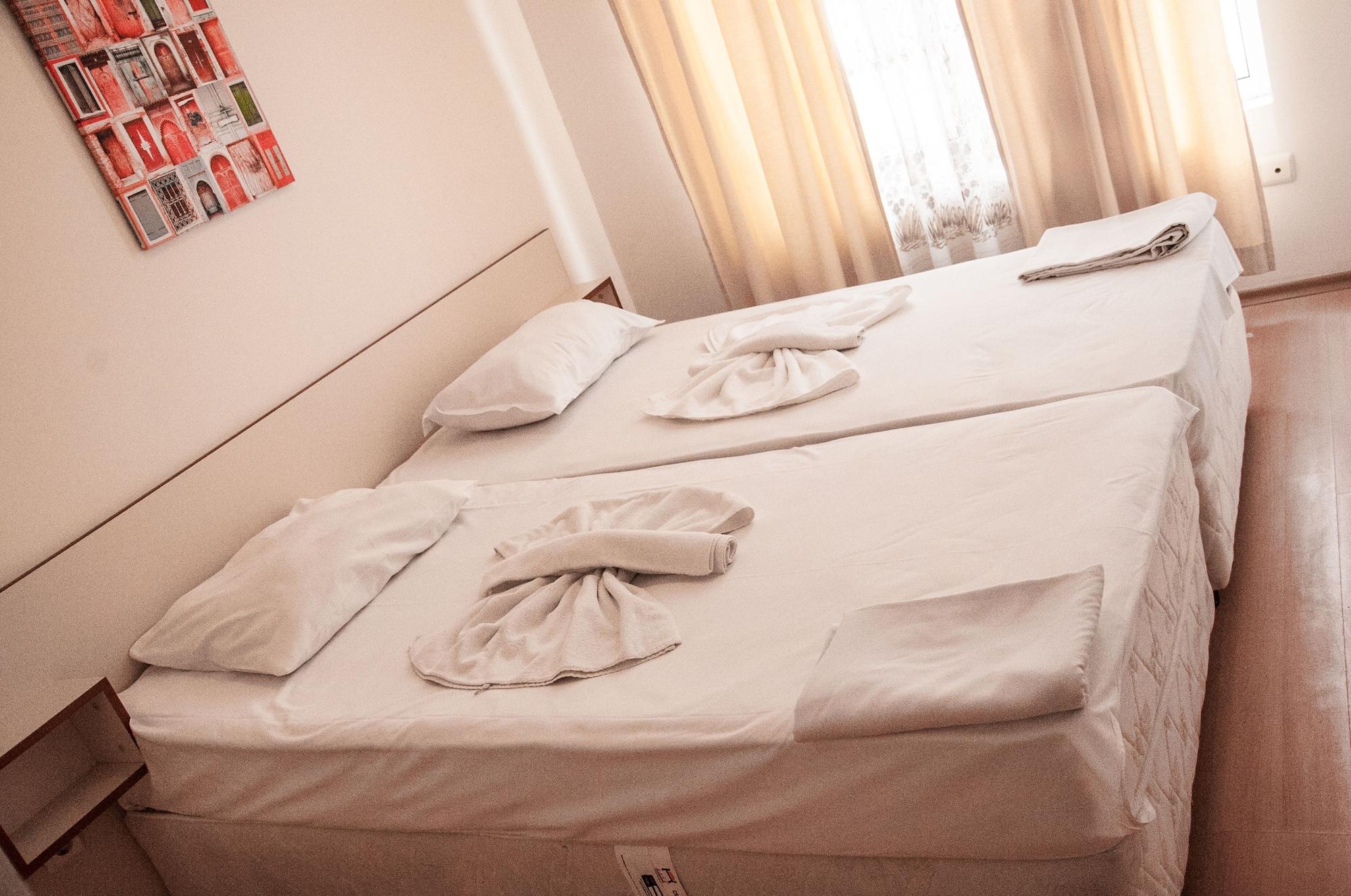 เรนโบว์ 2 ฮอลิเดย์ คอมเพล็กซ์ Hotel ซันนีบีช ภายนอก รูปภาพ