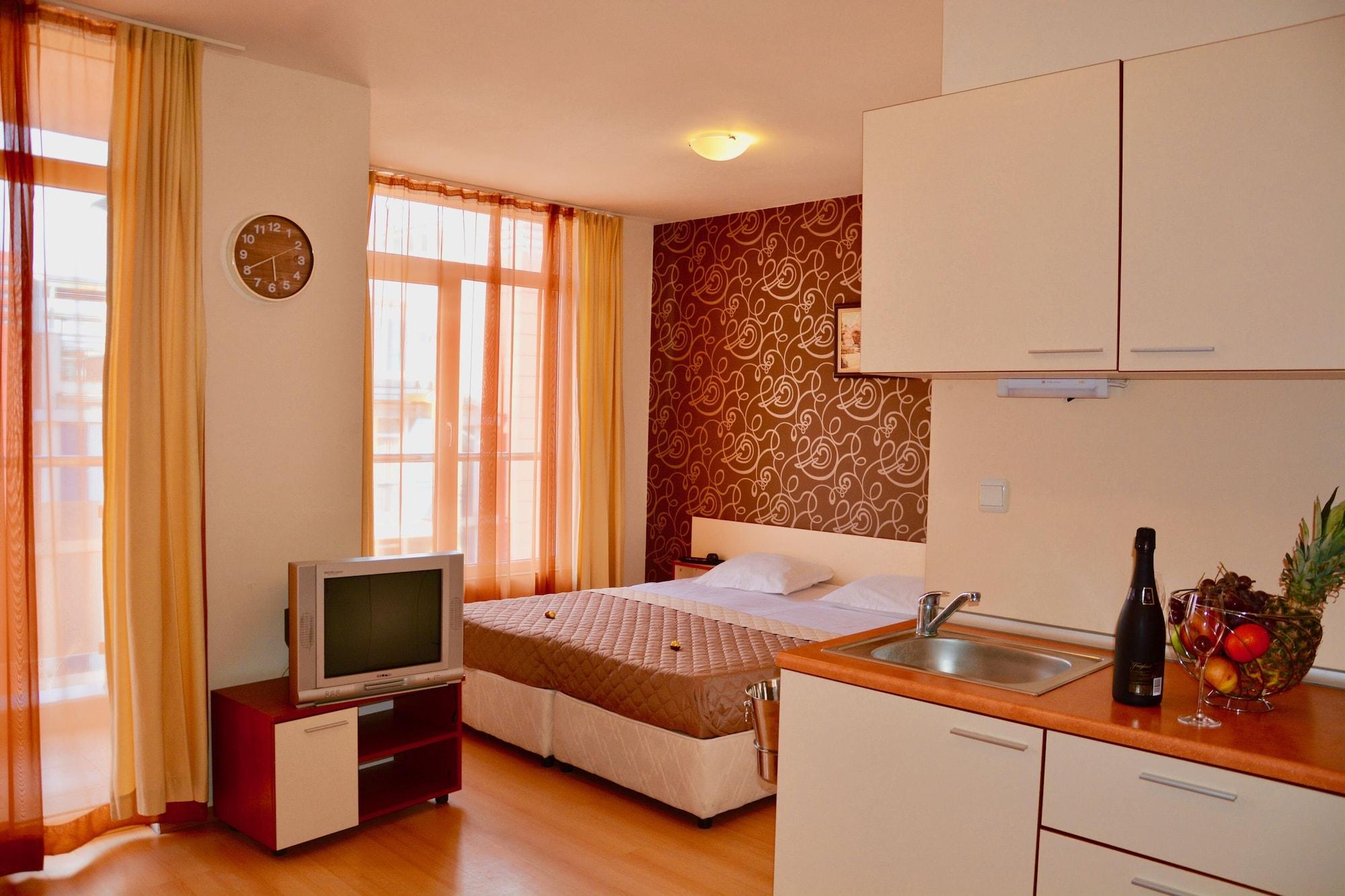 เรนโบว์ 2 ฮอลิเดย์ คอมเพล็กซ์ Hotel ซันนีบีช ภายนอก รูปภาพ