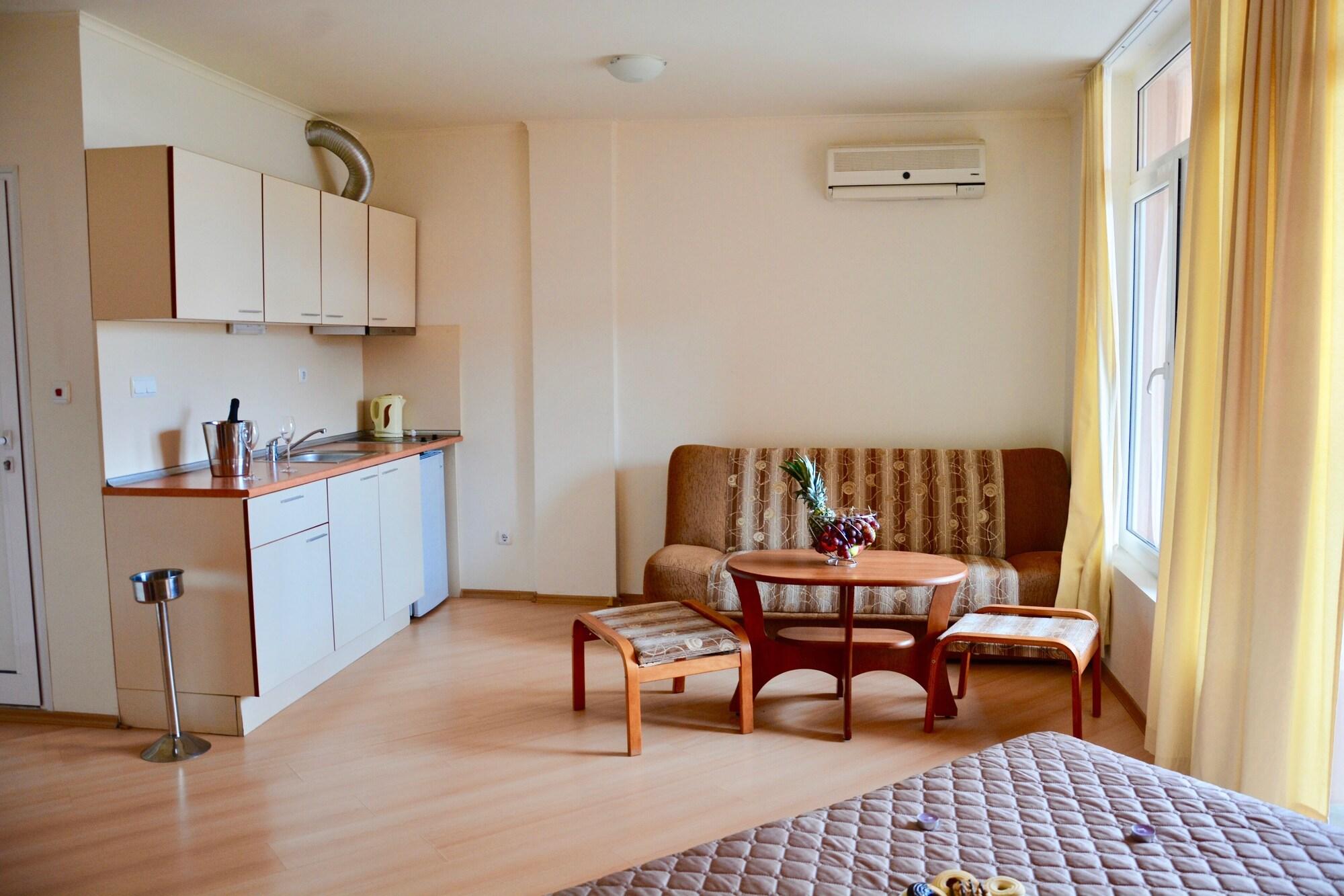 เรนโบว์ 2 ฮอลิเดย์ คอมเพล็กซ์ Hotel ซันนีบีช ภายนอก รูปภาพ