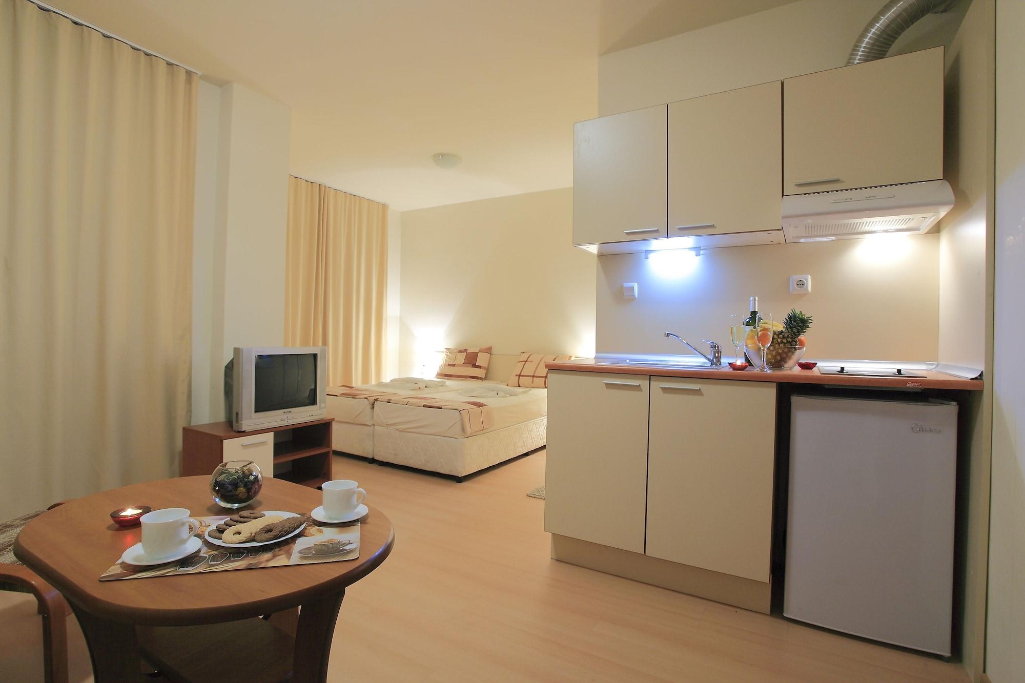 เรนโบว์ 2 ฮอลิเดย์ คอมเพล็กซ์ Hotel ซันนีบีช ภายนอก รูปภาพ