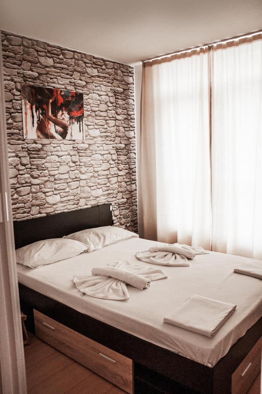 เรนโบว์ 2 ฮอลิเดย์ คอมเพล็กซ์ Hotel ซันนีบีช ภายนอก รูปภาพ
